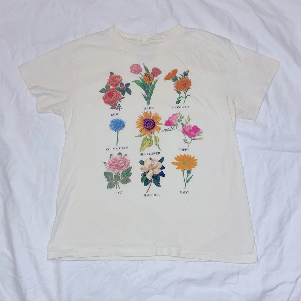 Floral cream t-shirt